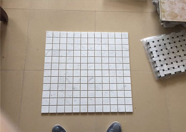 Κίνα Τετραγωνικά κεραμίδια τοίχων μωσαϊκών του Καρράρα άσπρα μαρμάρινα για την εγχώρια διακόσμηση προμηθευτής